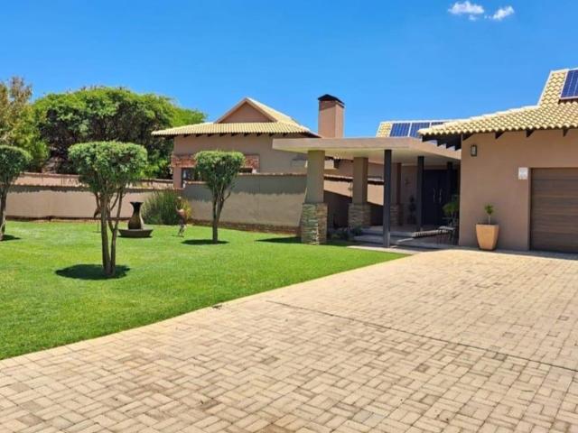 House for sale in Dr Kenneth Kaunda, North West