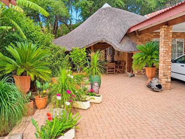 House for sale in Klerksdorp, Matlosana Local Municipality