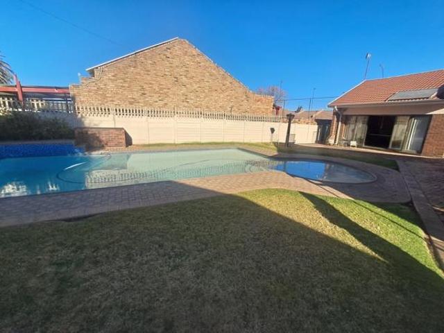House for sale in Dr Kenneth Kaunda, North West