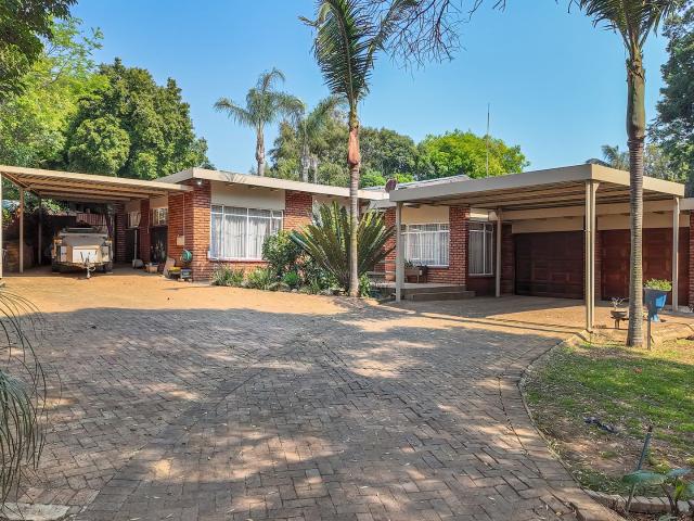House for sale in Waterkloof, Gauteng