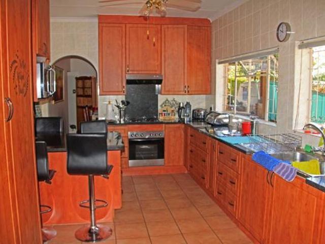 House for rent in Waterkloof, Gauteng