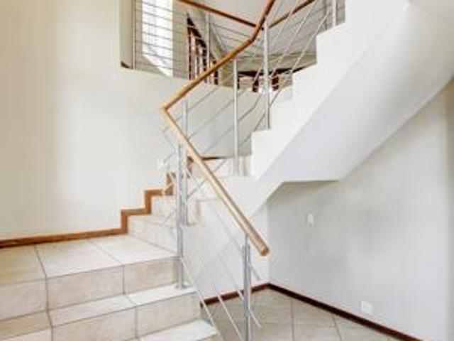 House for rent in Waterkloof, Gauteng