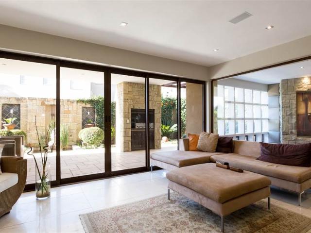 House for sale in Johannesburg, North & Sandton