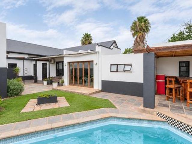 House for sale in Bergsig, Durbanville