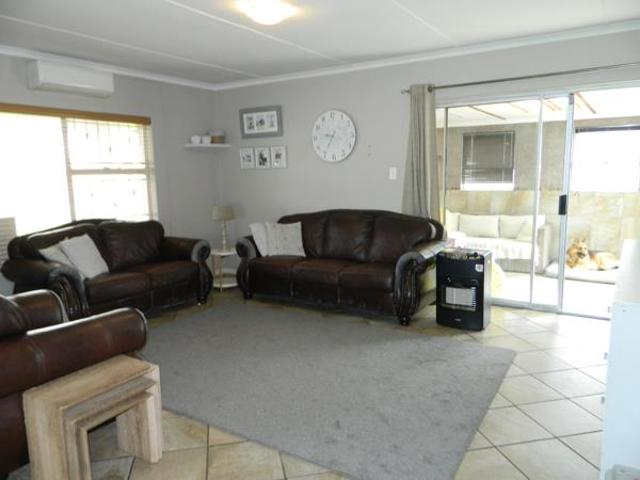 House for sale in Bergsig, Durbanville