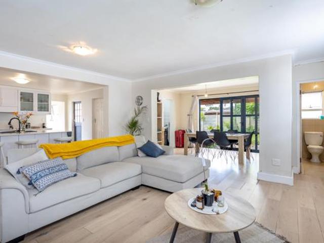 House for sale in Cape Town, Western Cape