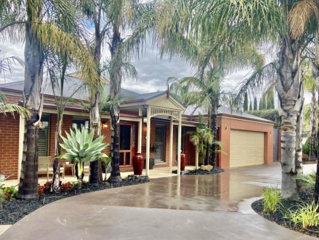 House for sale in Kangaroo Flat, Victoria