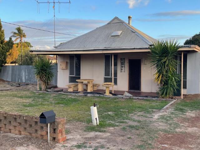 House for sale in Katanning, Shire Of Katanning