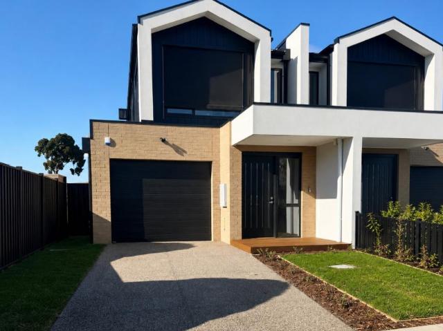 House for sale in Keilor Lodge, Melbourne