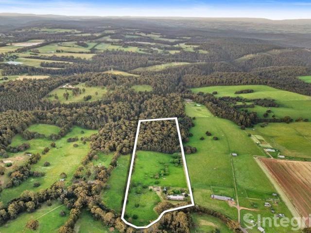 House for rent in Kinglake Central, Kinglake