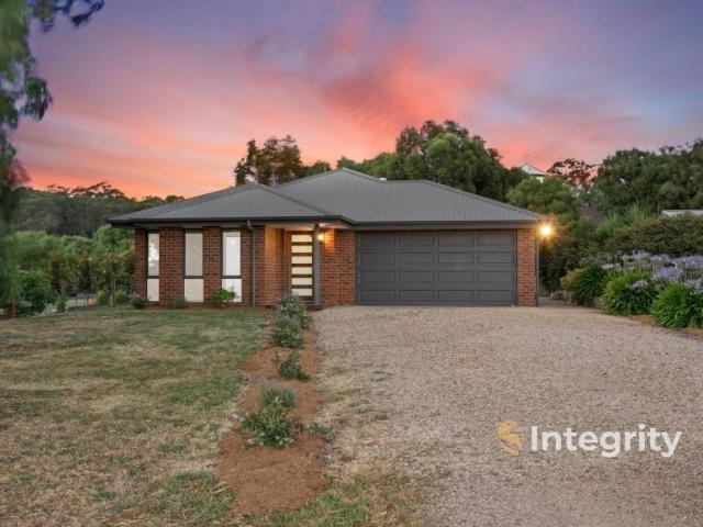 House for rent in Kinglake West, Victoria