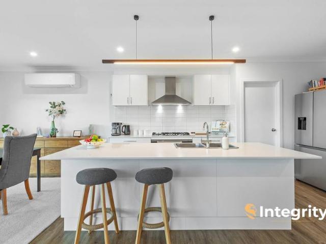 House for rent in Kinglake West, Victoria