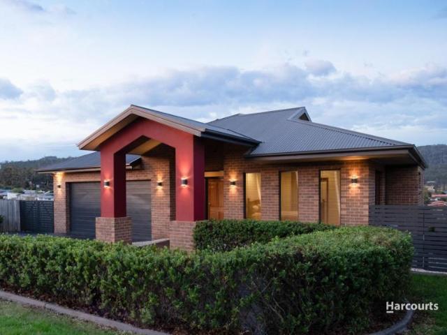 House for sale in Kingston Park, Hobart