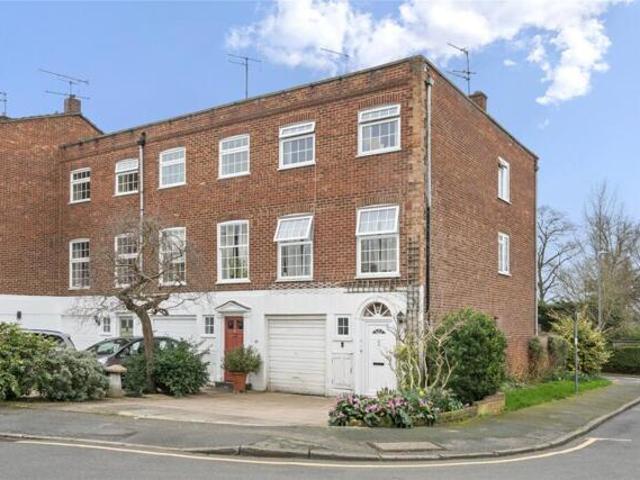 House for sale in Norbiton, Greater London
