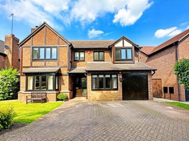 House for sale in Knowle, Bentley Heath