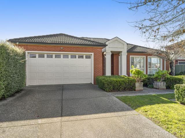 House for sale in Lake Gardens, Ballarat