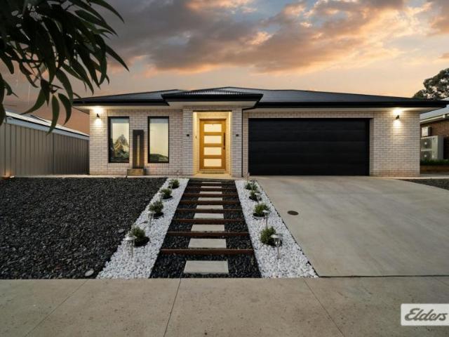 House for sale in Leneva, City of Wodonga
