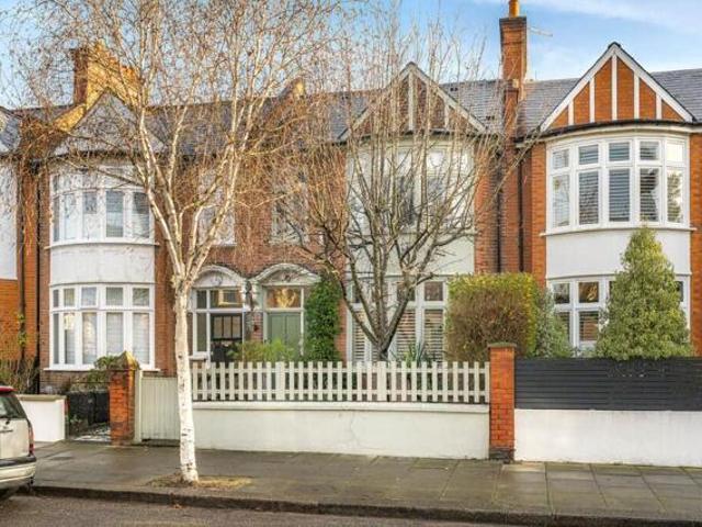 House for sale in North Kensington, Greater London