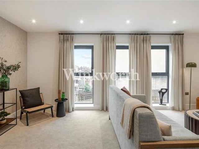 House for sale in Greater London