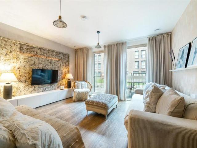 House for sale in Upton Park, Greater London