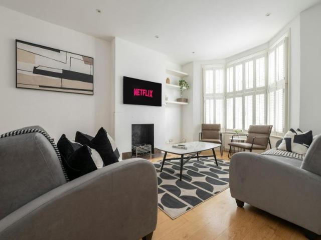 House for rent in Fulham, Walham Green