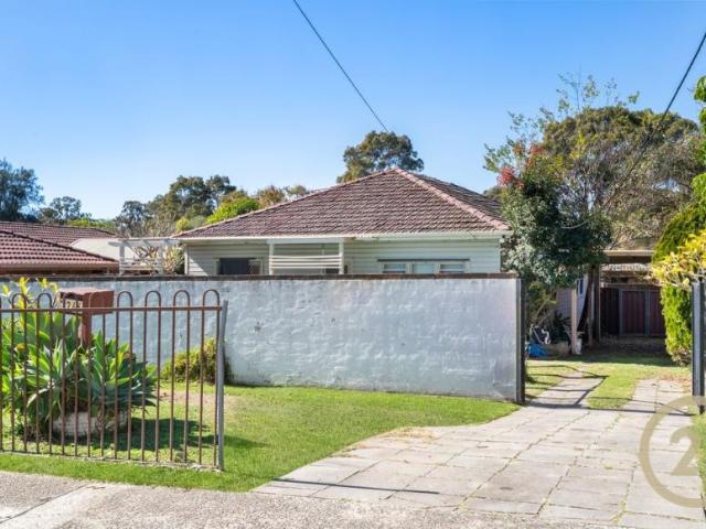 House for sale in Lurnea, New South Wales