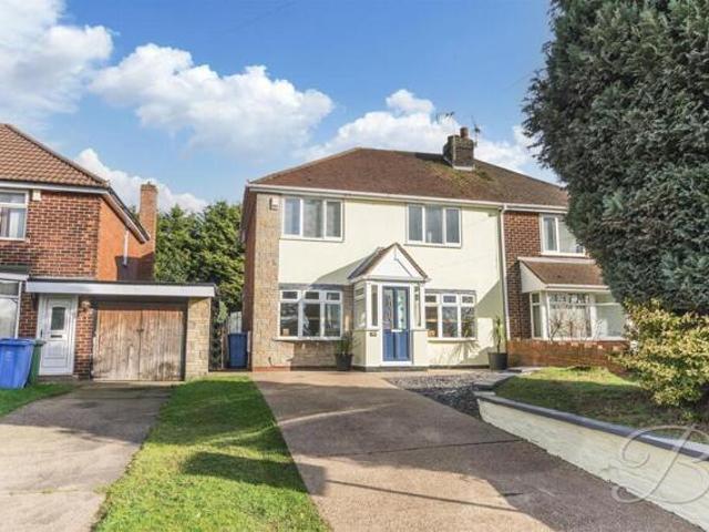House for sale in Potters Corner, East Midlands