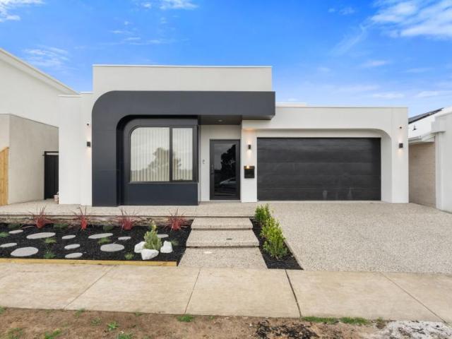 House for sale in Mickleham, Melbourne