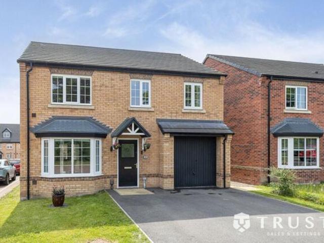 House for sale in Mirfield, West Yorkshire