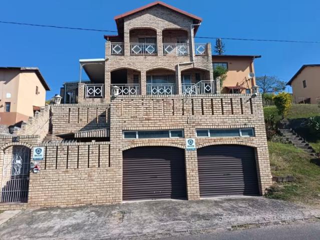 House for sale in Montford, Chatsworth