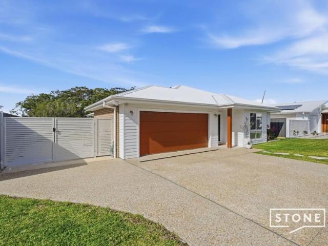 House for sale in Moonee Beach, Coffs Harbour City Council