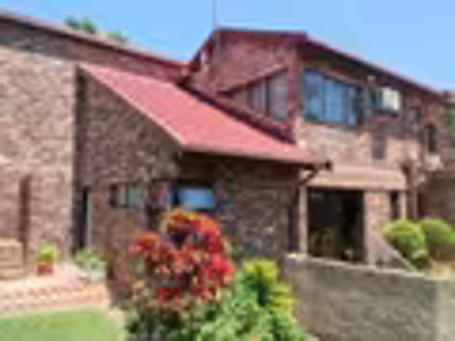 House for sale in Chatsworth, Kwazulu-natal