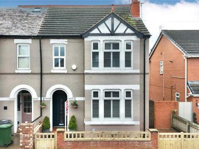 House for sale in Moreton