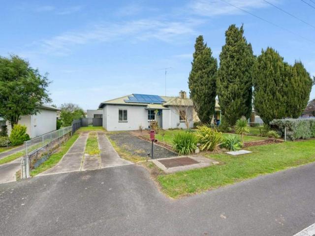 House for sale in Mount Gambier, City of Mount Gambier