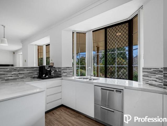 House for sale in Mount Nasura, City Of Armadale