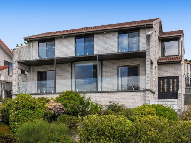 House for sale in Mount Nelson, Hobart