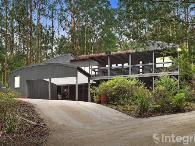 House for rent in Mount Toolebewong, Melbourne