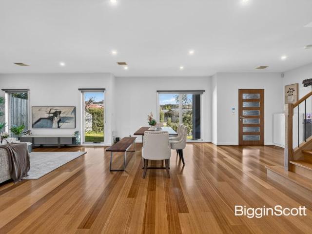 House for sale in Mount Waverley, Melbourne