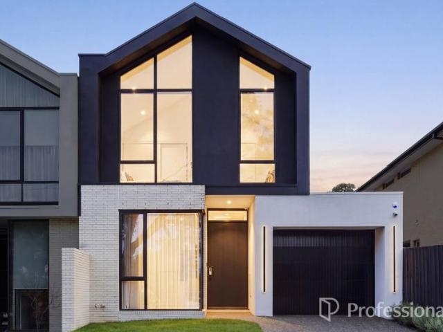 House for sale in Mount Waverley, Melbourne