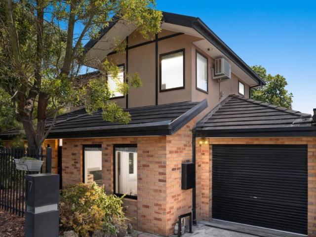 House for sale in Mount Waverley, Melbourne