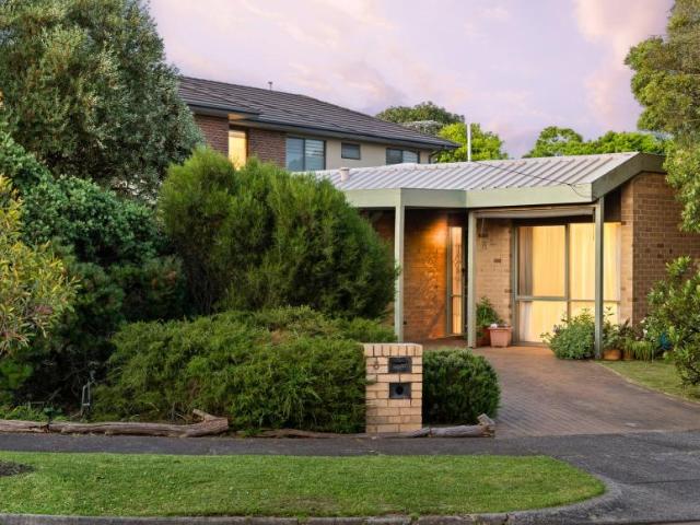 House for sale in Mount Waverley, Melbourne
