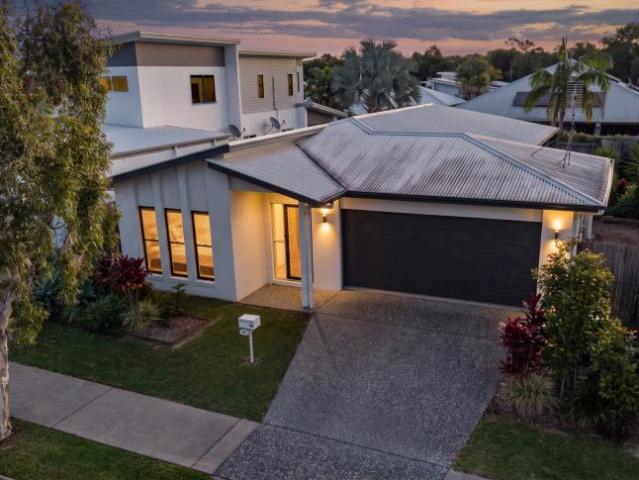 House for sale in Mountain Creek, Sunshine Coast Regional
