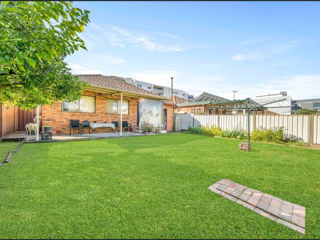 House for rent in Mays Hill, Sydney