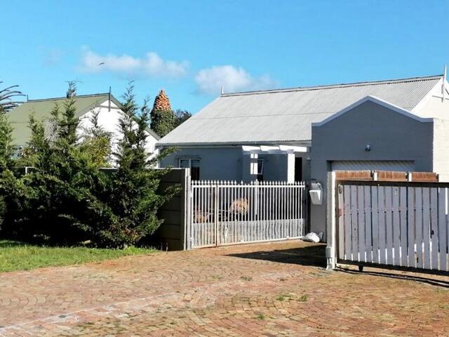 House for sale in Noordhoek, Western Cape