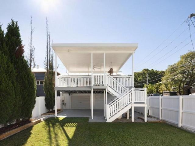 House for sale in Norman Park, Greater Brisbane
