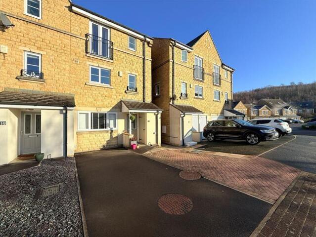 House for sale in Lascelles Hall, Kirkburton
