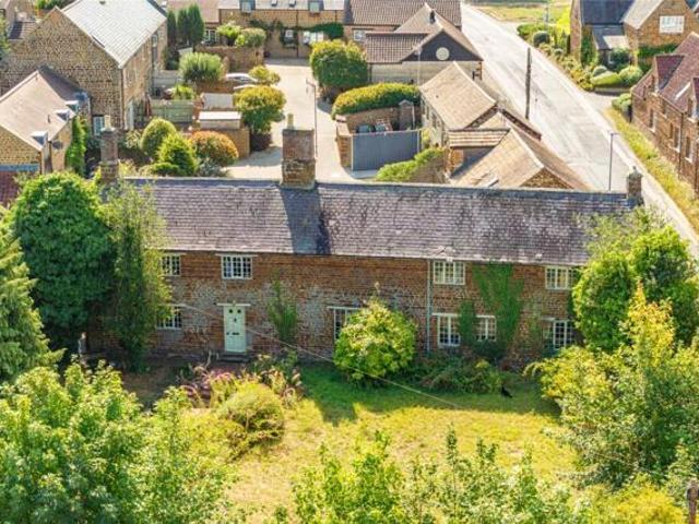 House for sale in Finedon