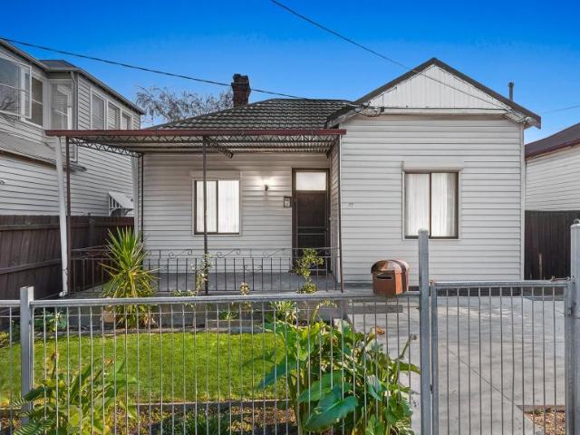 House for sale in Oakleigh, Melbourne