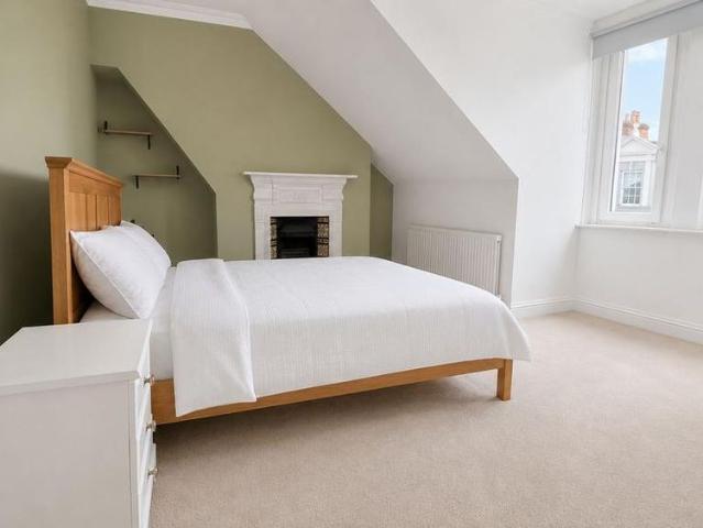 House for rent in Central, Heathlands