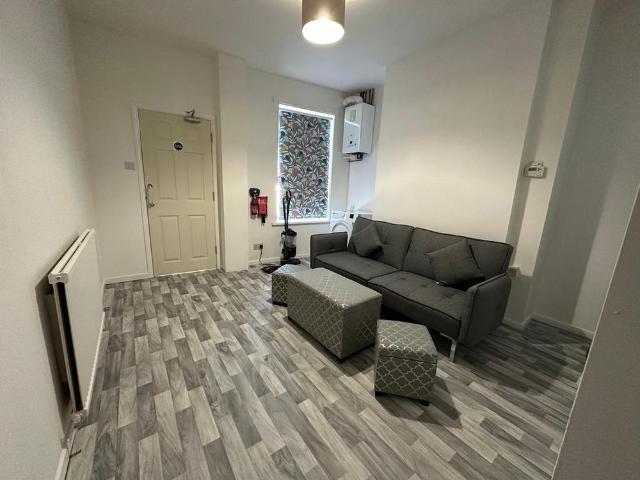 Room for rent in Spion Kop, Mansfield